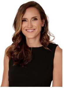 Picture of Real Estate agent, Katie Holloman.